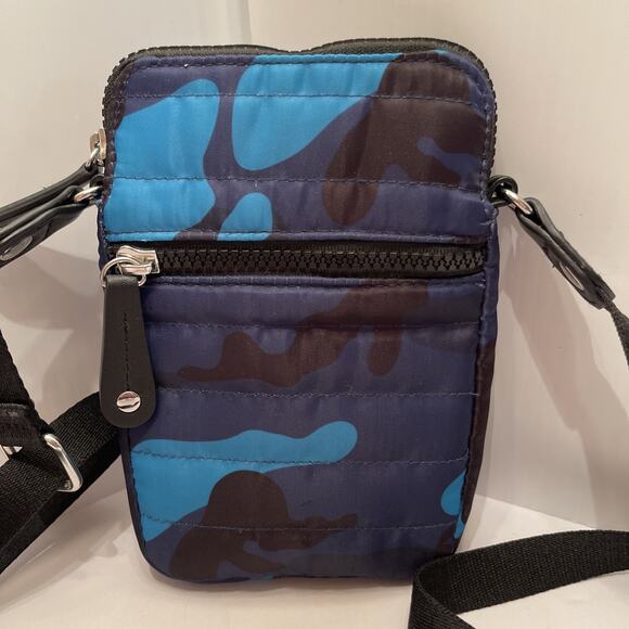 Sondra Roberts Crossbody Bag Squared Blue Camouflage Small Purse New - Picture 2 of 8
